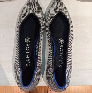 Rothys Flannel Gray Herringbone Points